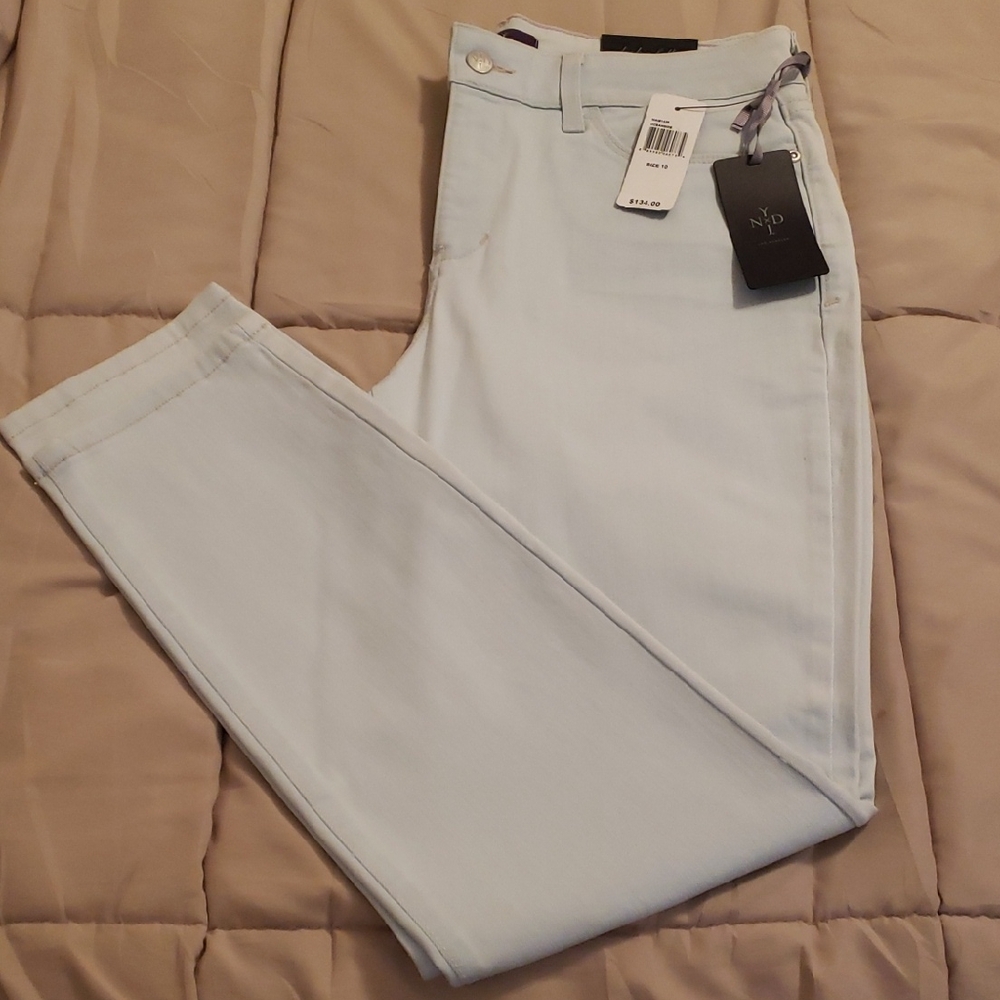 Women's NYDJ "Clarissa" Ankle Jeans Color "Oceanside" Light Blue  Size 10 NWT